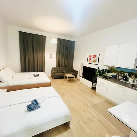 Cozy Design Right Next To Wenceslas Square