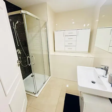 Apartment Cozy Design Right Next To Wenceslas Square Prague