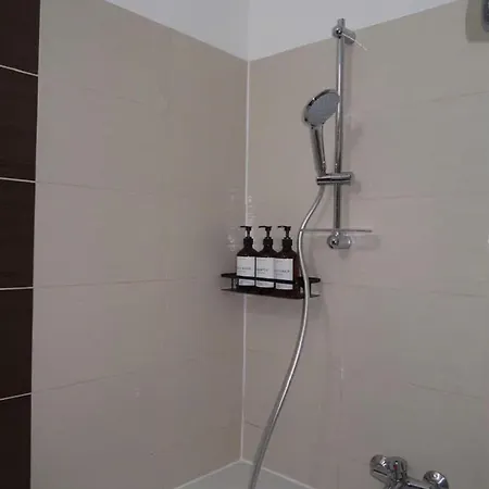 Cozy In 3 * Prague
