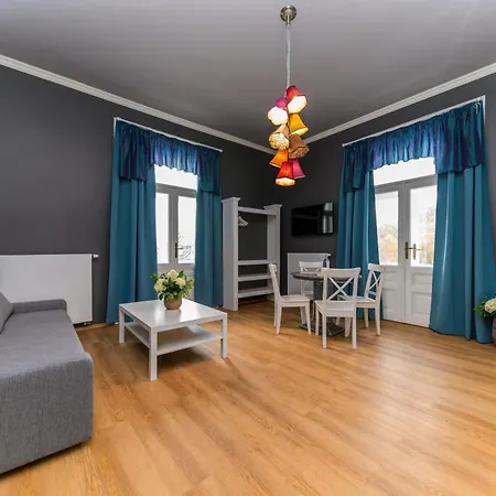 Royal Hotel apartamentowy 4*