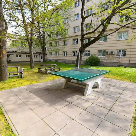 Ξενοδοχείο University Hotel 2*