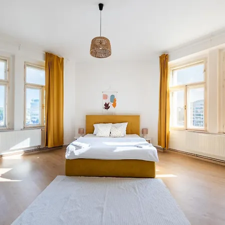 Aparthotel Tesnov