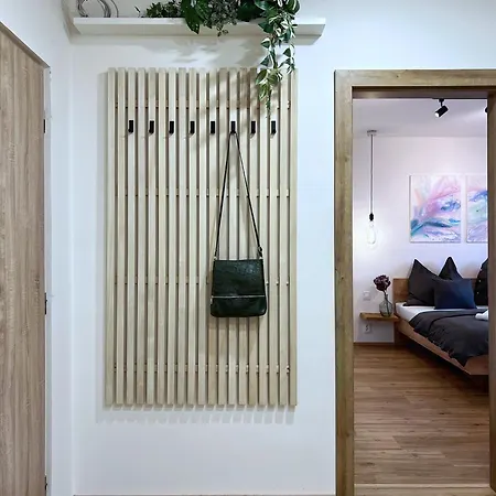 Appartement Jana's Wow Apt, 3 Room, Free Parking, 15'airpt, 25'city Prague