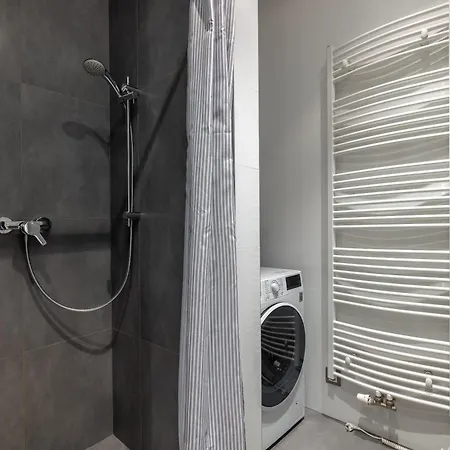 Peaceful & Cozy Living In Vysehrad With A Balcony Apartment *