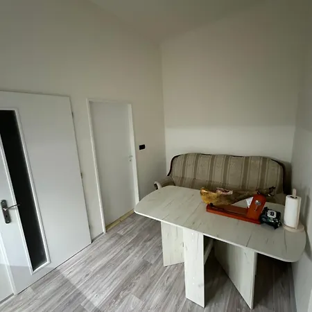 Apartment Apartmen-квартира