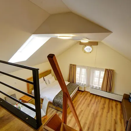 Karlova 4* Prag
