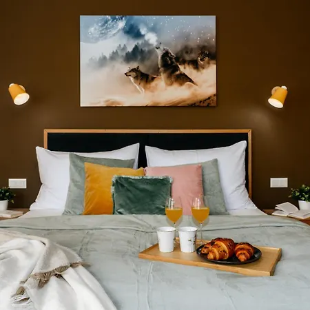 Days - Family 2bdr - Ac - Darts - Netflix - Hip District Apartment