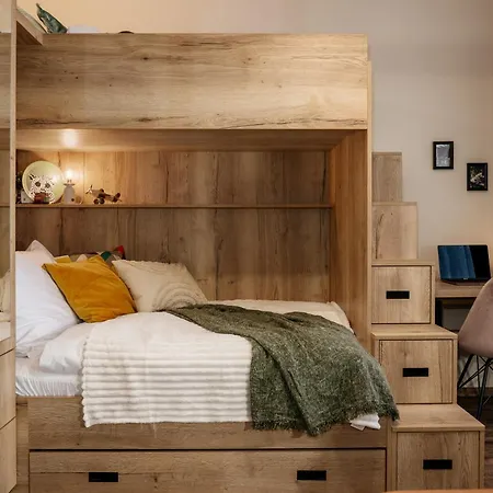 Apartment Days - Family 2bdr - Ac - Darts - Netflix - Hip District *