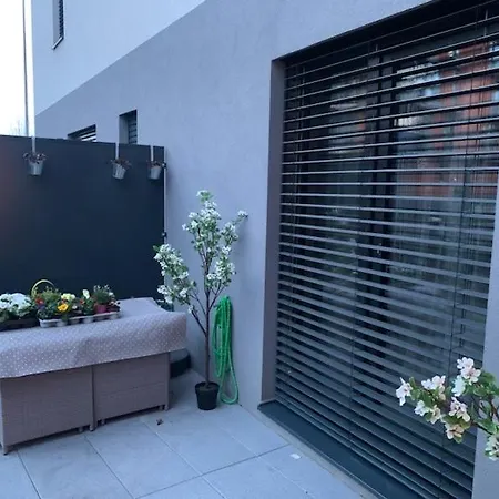 Apartment Dagmar Buresove Prague