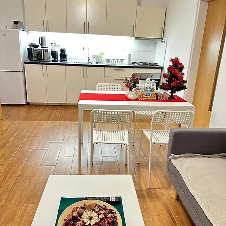 Star 2 Apartment