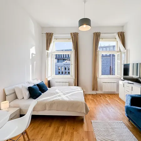 Apartment Turnkey I Wenceslas Square Prague