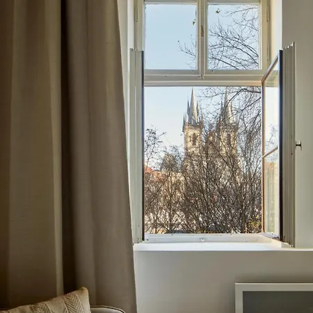 Apartment Days - Old Town Square *