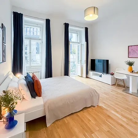 Apartment Turnkey I Wenceslas Square Prague