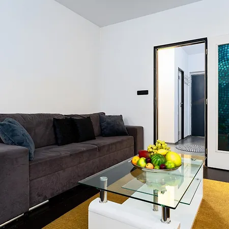 Kingdom Silver Deluxe Apartment