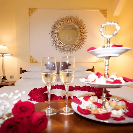 General Old Town Hotel 5*