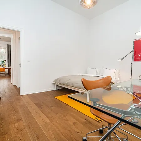 Apartment Designer Two-bedroom With Terrace Prague
