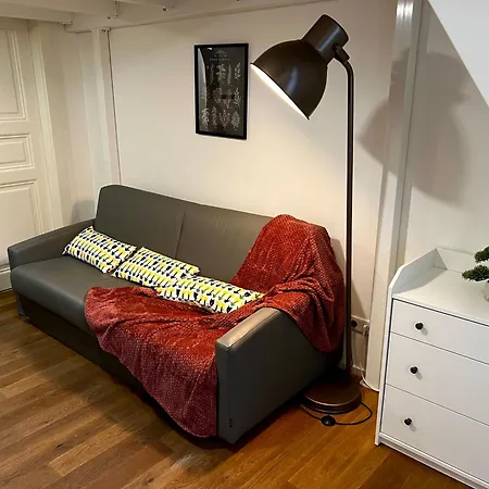 Opletalova 1min From Wenceslas Square *