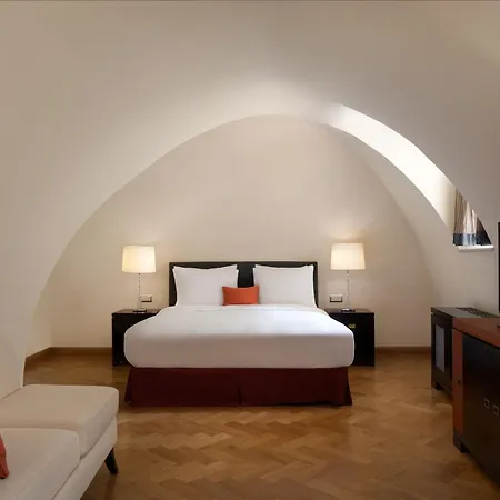 Mandarin Oriental, Szálloda 5*