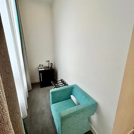 Red&blue Design Hotel 4*