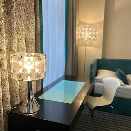 Red & Blue Design 4* Prague