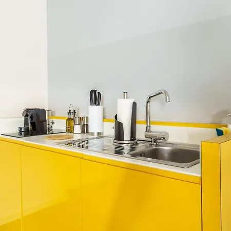Limehome Halkova Aparthotel Praha