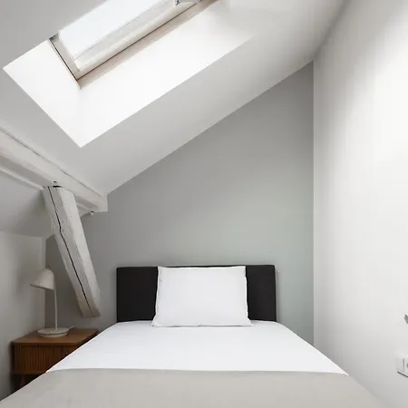 H7 Palace Apartahotel