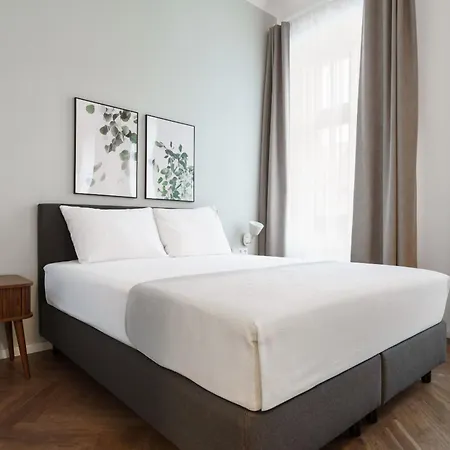 Apartahotel H7 Palace 4*