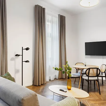 H7 Palace Apartahotel Praga