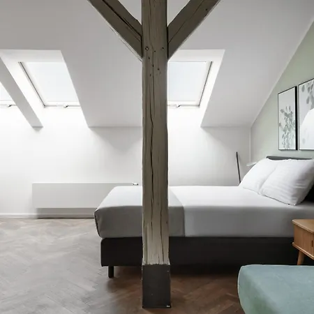 Limehome Halkova Aparthotel Praha
