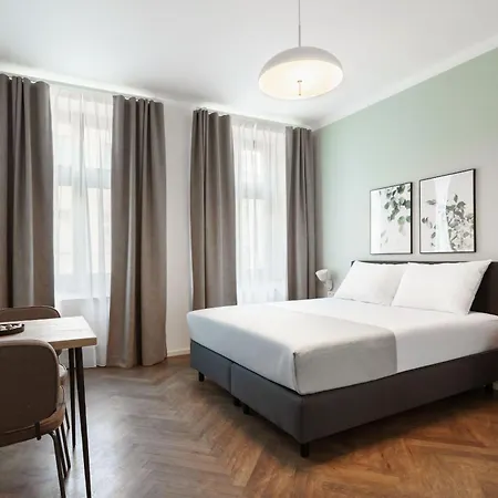 H7 Palace Apartahotel