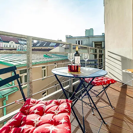 Apartment Stunning Designer With Terrace