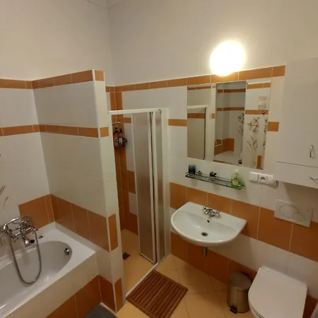 Apartment Cozygem Apt 2 Mins Walk Charles Bridge Prague