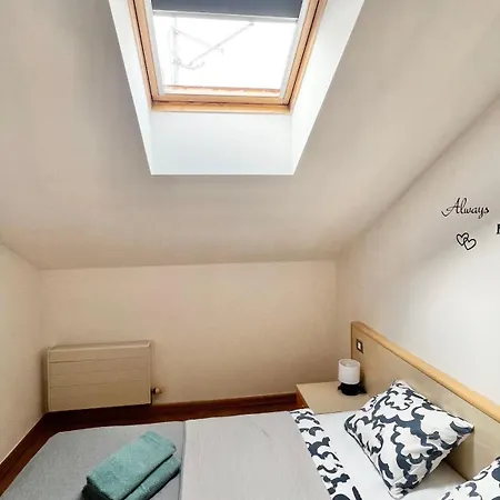 Apartment Miru Loft Prague