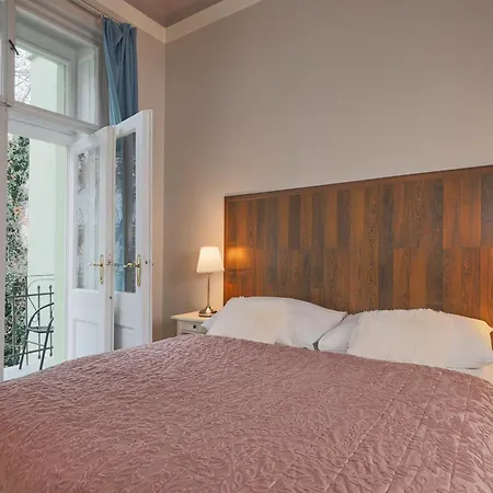 Aparthotel Janackovo - Riverside Praag