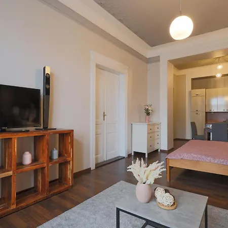 Janackovo - Riverside 4* Praag
