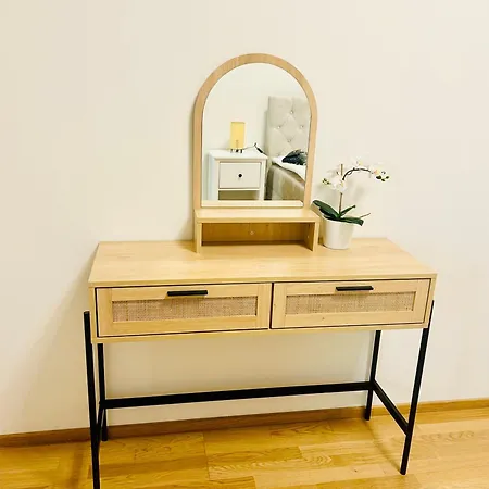 New Luxury At Andel Metro Station Apartment Prague
