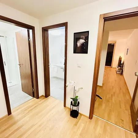 Apartment New Luxury At Andel Metro Station Prague