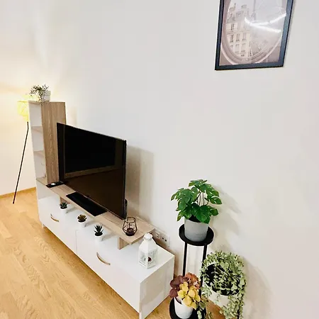 Apartment New Luxury At Andel Metro Station Prague