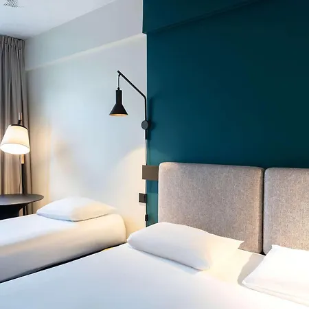 Ibis Wenceslas Square Otel 3*