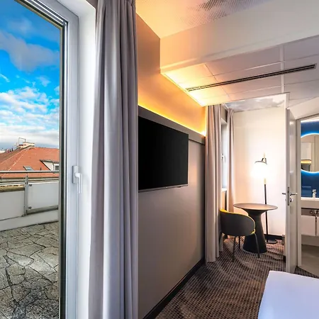 Otel Ibis Wenceslas Square 3*