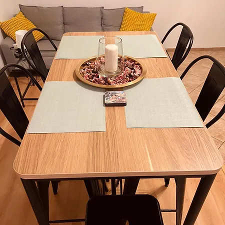 Central, Cozy & Stylish With Views Apartament Praga