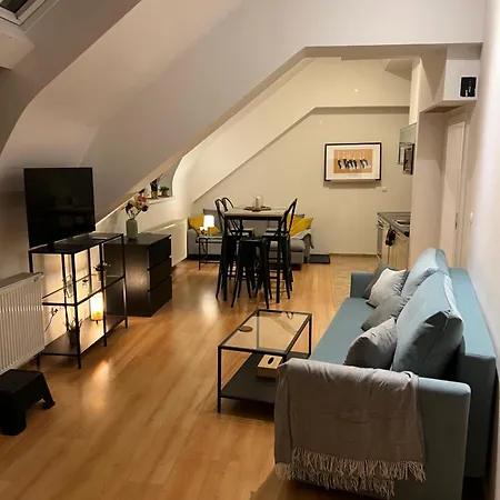 Central, Cozy & Stylish With Views Appartement