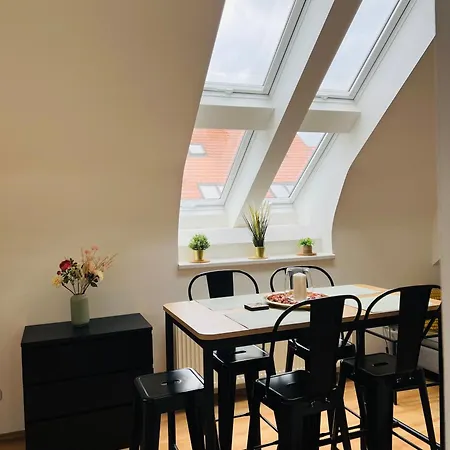 Appartement Central, Cozy & Stylish With Views *