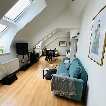 Central, Cozy & Stylish With Views Prague