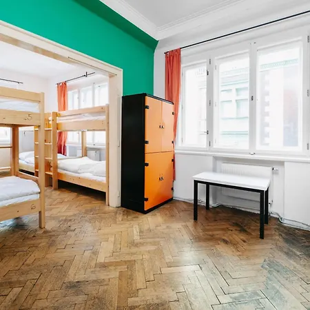 Hostal Benedikt Center