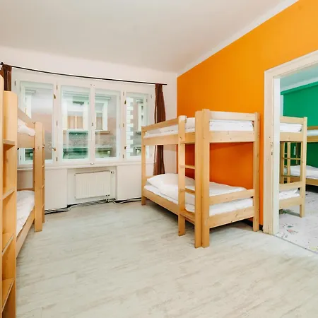 Hostal Benedikt Center *