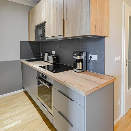 Apartment Japanese Design 3bdr In A Vibrant Area *