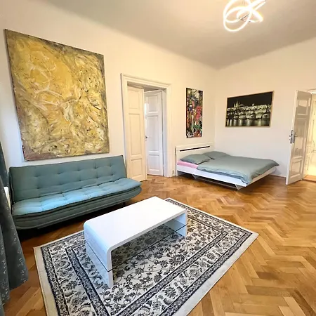 Wenceslas Square 150 M2 Apartment *