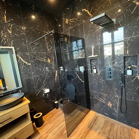 Wenceslas Square 150 M2 *