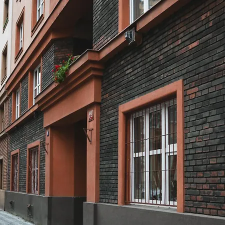 Swanky Retreat Apartment Prague